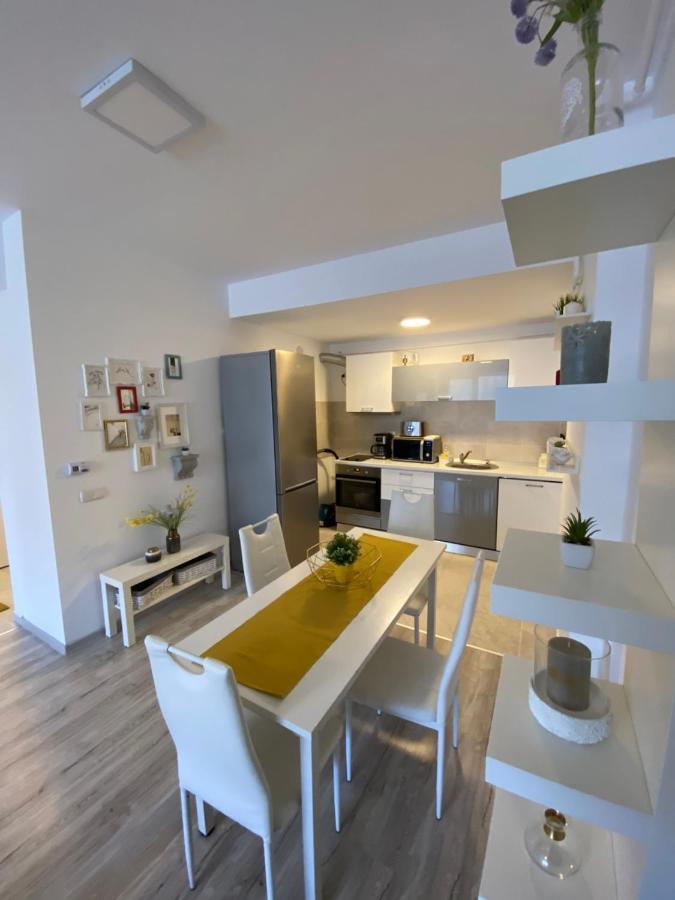 Harmony Apartment Сіная Екстер'єр фото